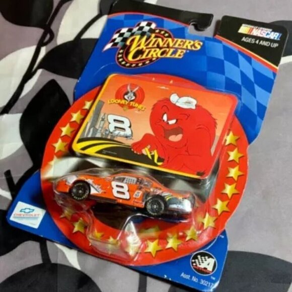 Winner's Circle Looney Toons Dale Earnhardt Jr. #8 Orange Chevrolet Monte Carlo - Picture 4 of 13